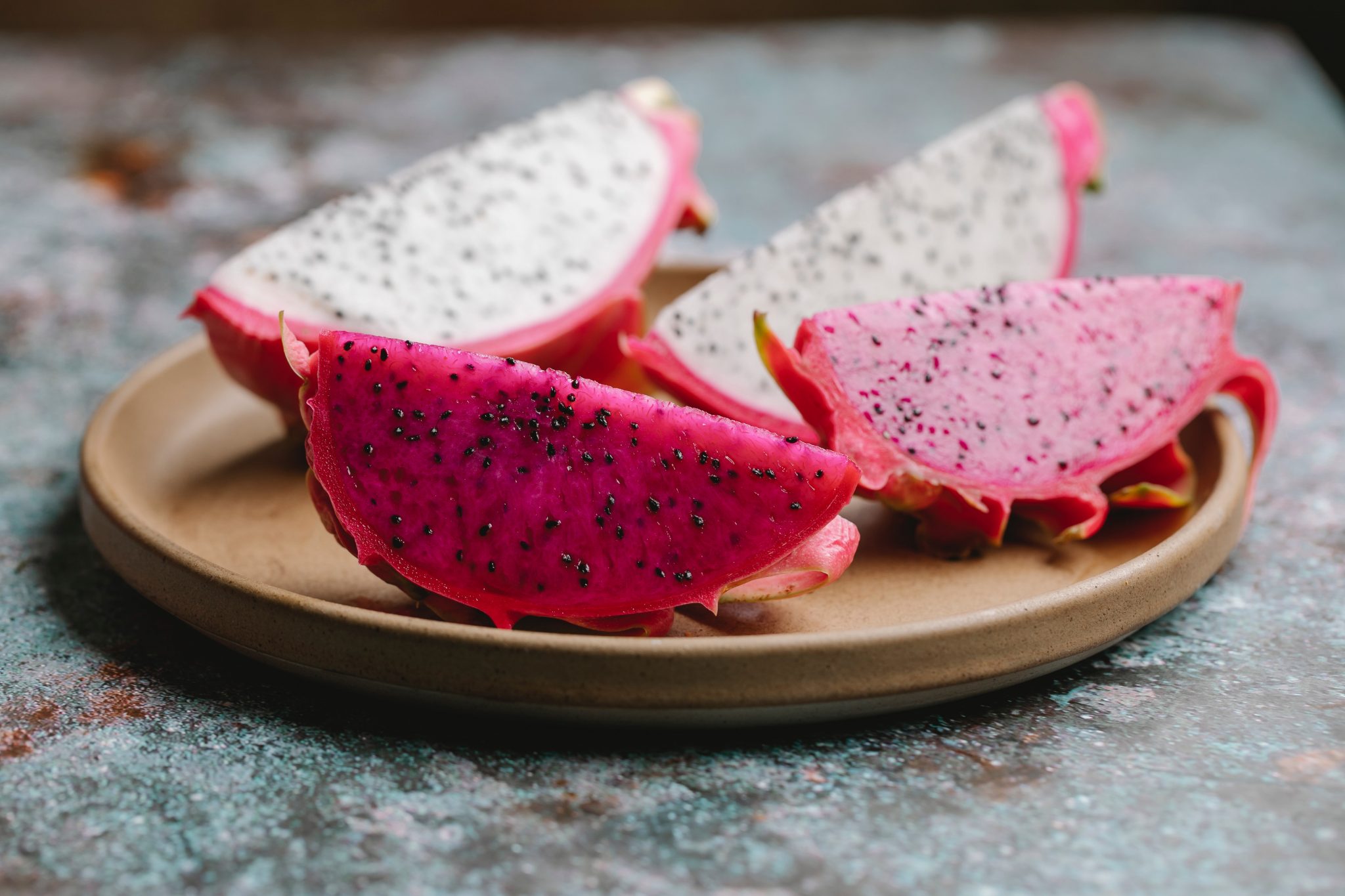 all-existing-dragon-fruit-colors-dragon-fruit-cutting